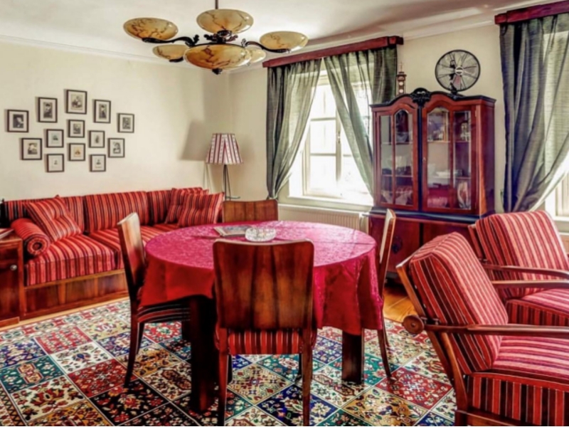 Julijan Apartment ****